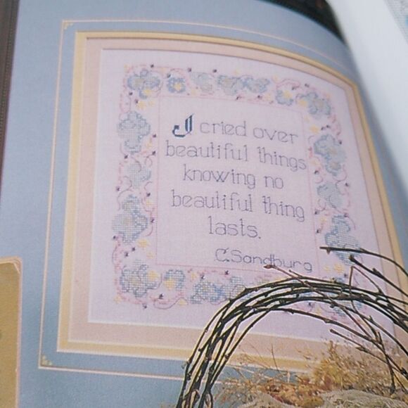 Vanessa-Ann's Holidays In Cross-Stitch Book - Picture 4 of 7